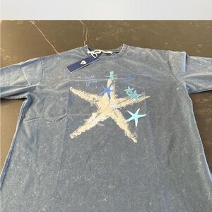 Blue Star Graphic T-Shirt
